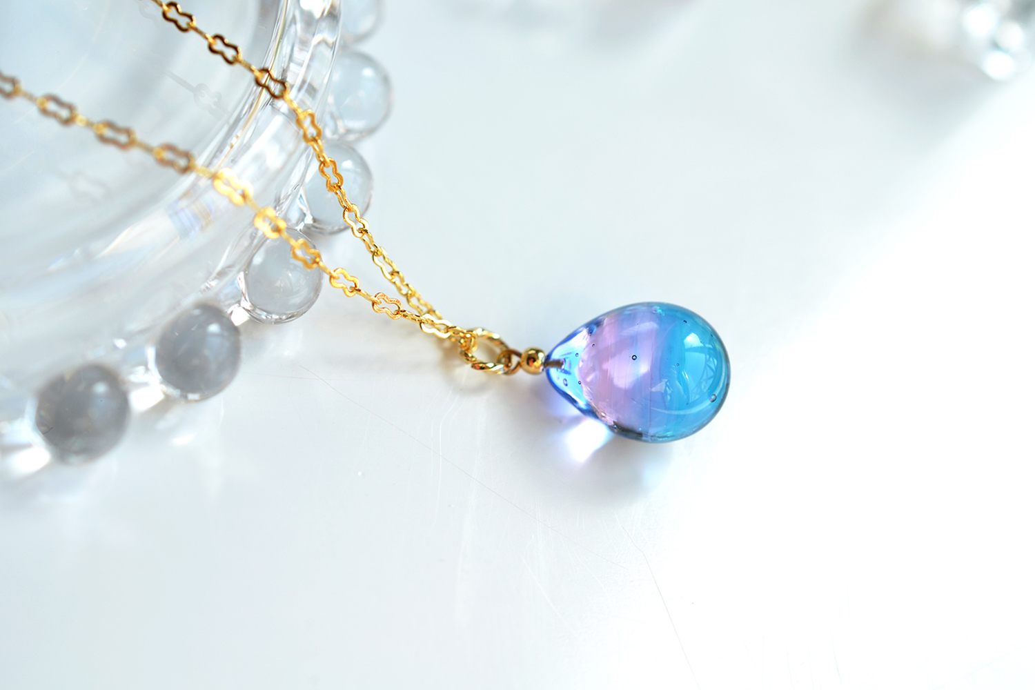 ピンクブルーネックレス＊ゴールドカラー